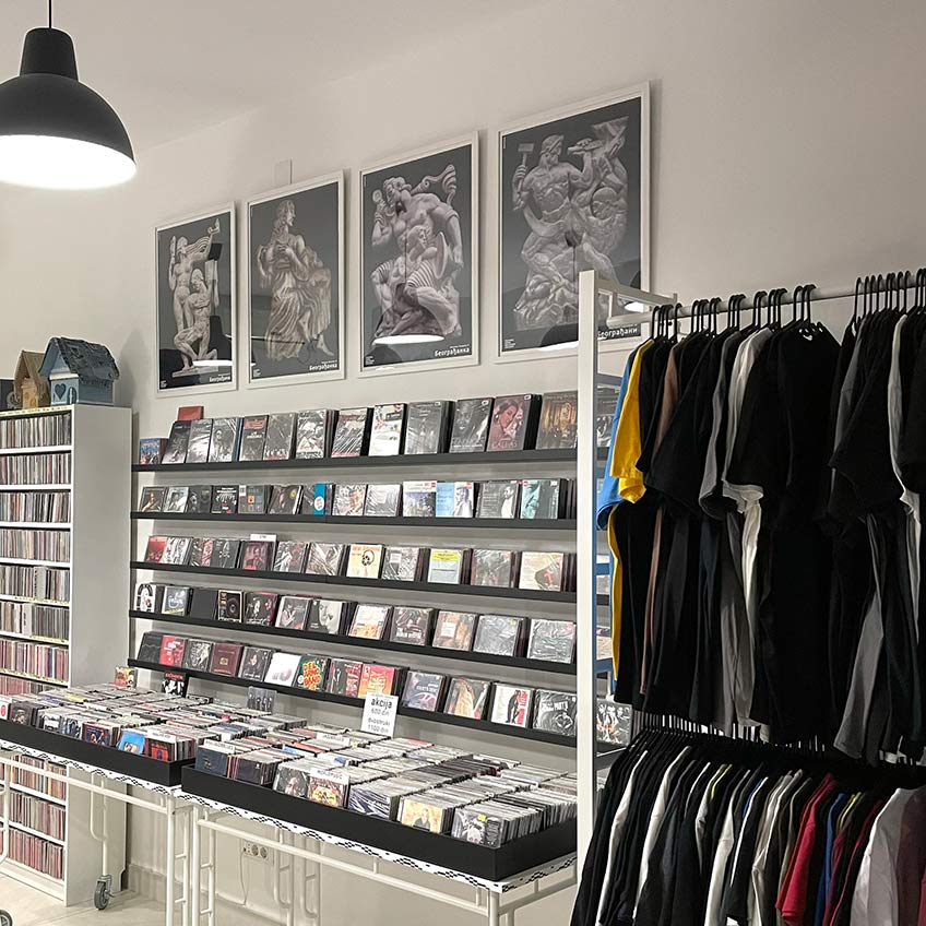 vinil-prodavnica-ploca-i-stripova-prizemlje-3